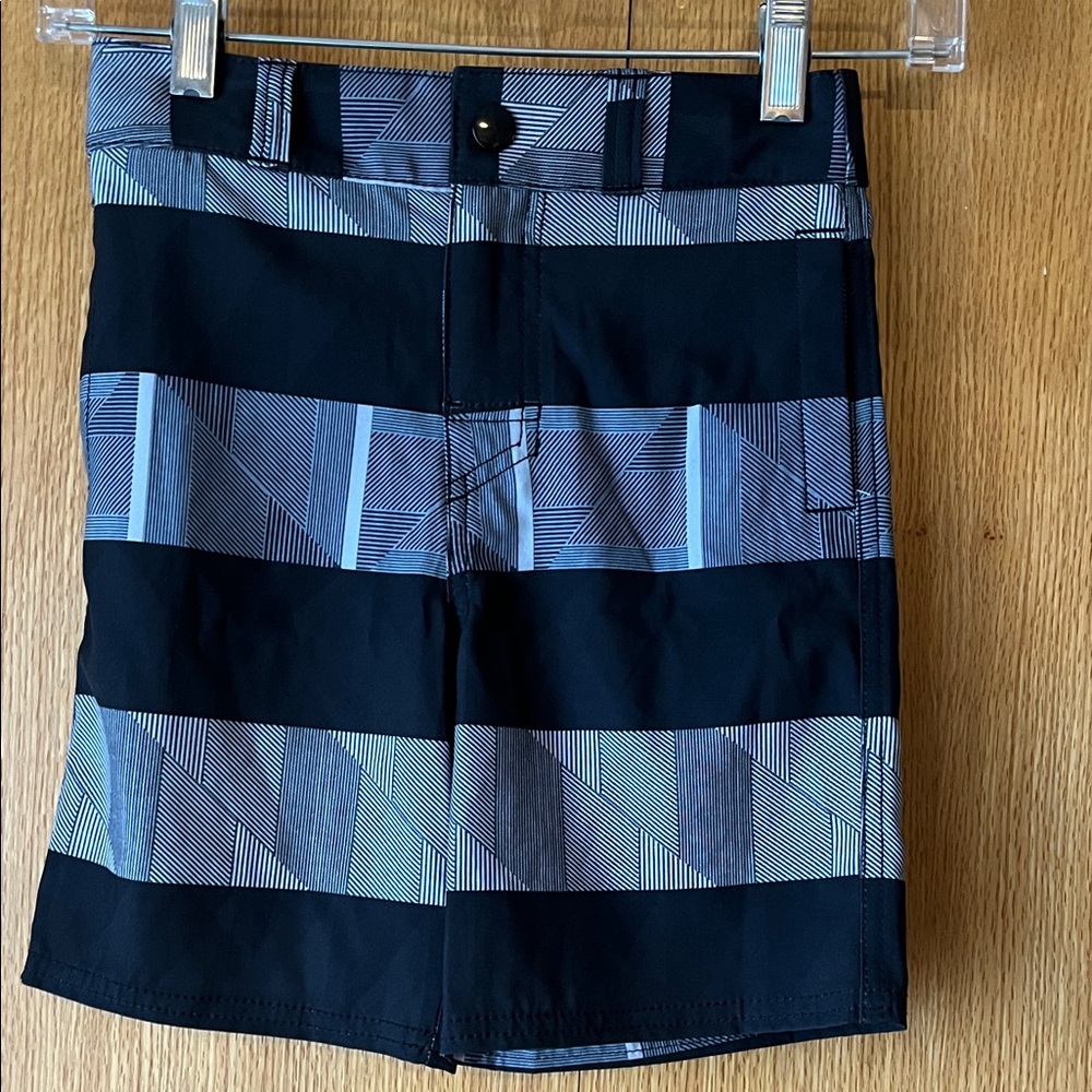 New Cherokee size 6 boy’s adjustable waist black gray hybrid swim board shorts